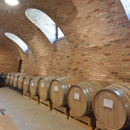 Cascina La Badia - Wine&hospitality * Montegrosso dʼAsti